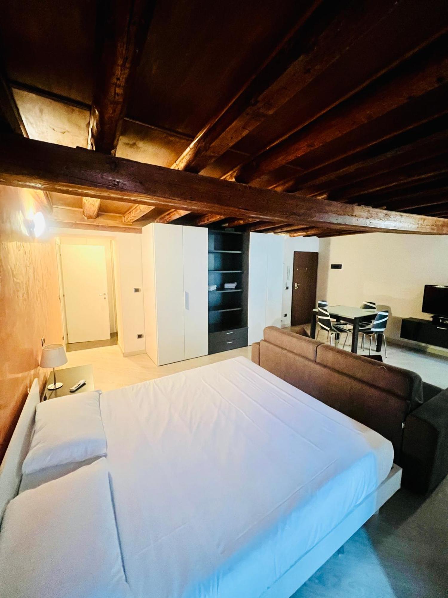 Room Verona Ai Duchi Εξωτερικό φωτογραφία