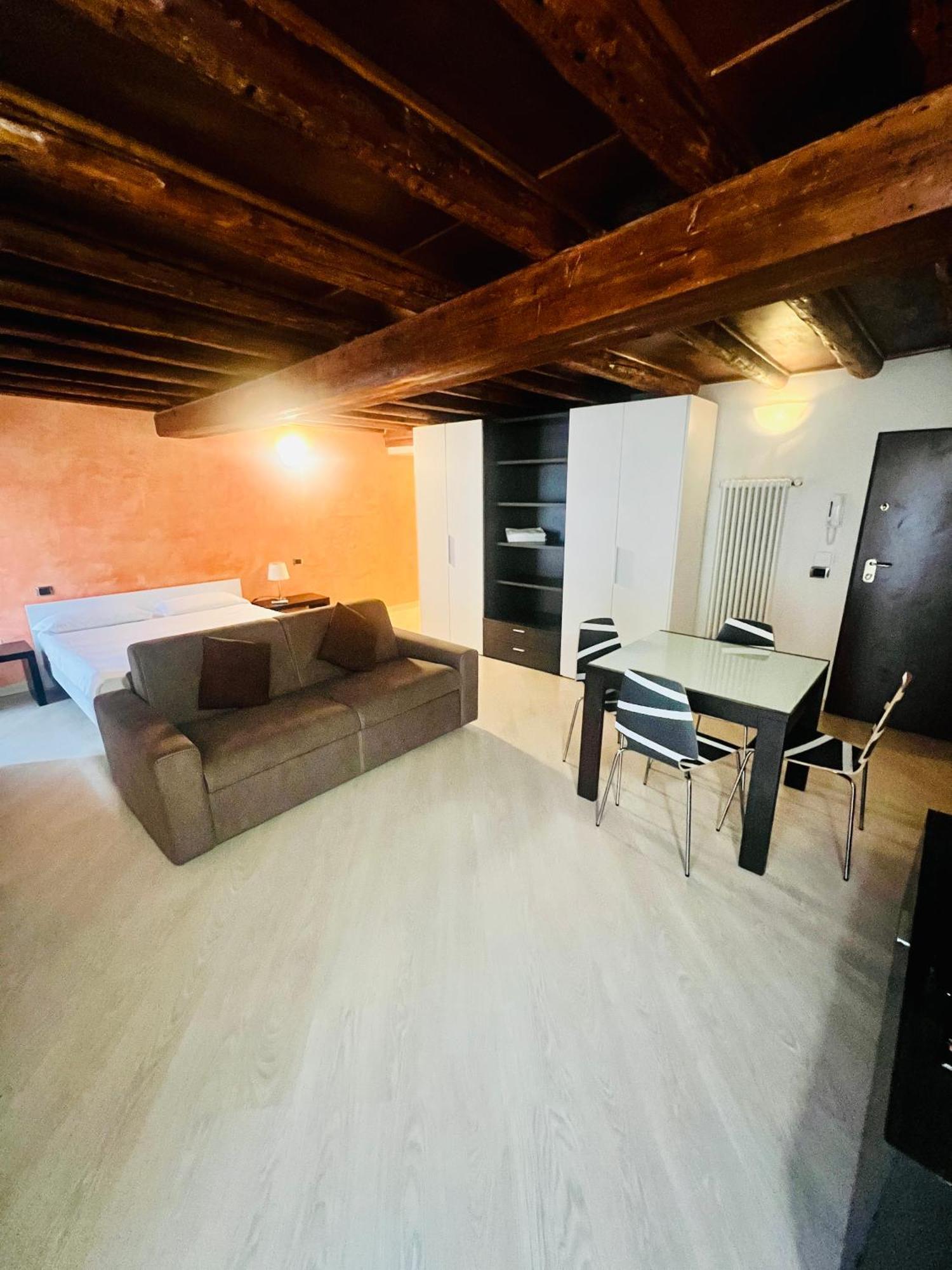 Room Verona Ai Duchi Εξωτερικό φωτογραφία